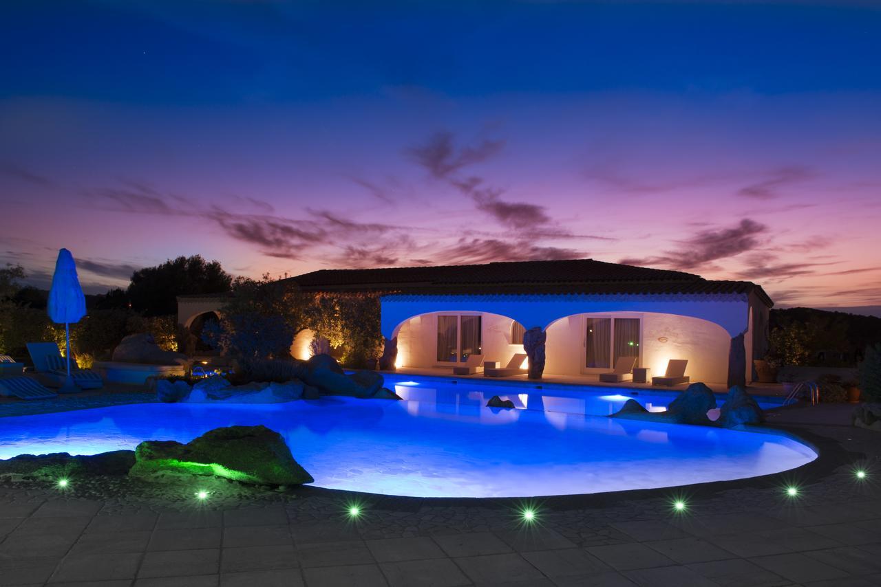 Hotel Pulicinu Baja Sardinia Esterno foto
